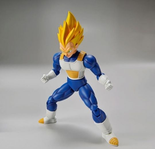 Figura Model Kit Vegeta Ss Figure Rise Standard Dragon Ball Z